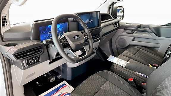 Ford Custom 4 of 10