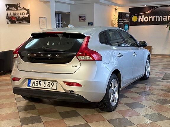 Volvo V40 6 of 26