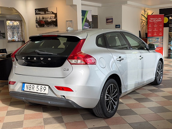 Volvo V40 6 of 26