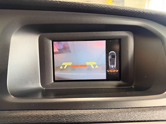 Volvo V40 20 of 26
