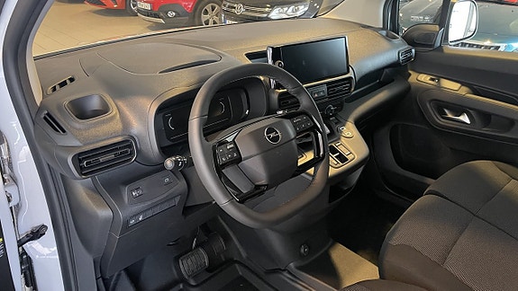 Opel Combo-e 11 of 11
