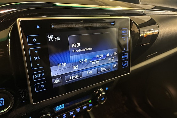 Toyota HiLux 16 of 18