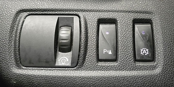 Renault Clio 24 of 27