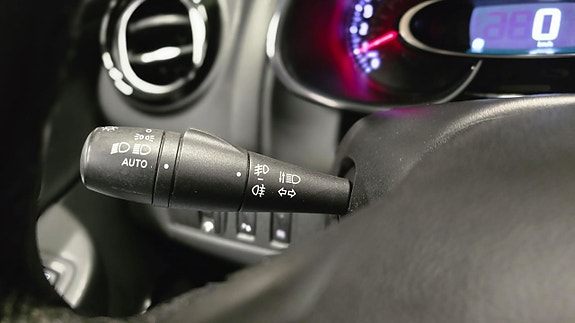 Renault Clio 22 of 27
