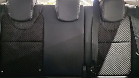 Renault Clio 13 of 27