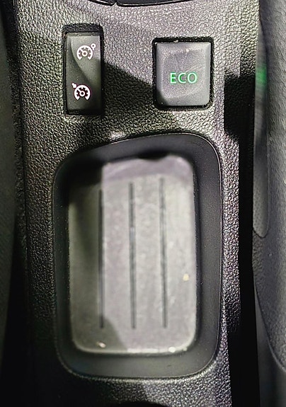 Renault Clio 15 of 27