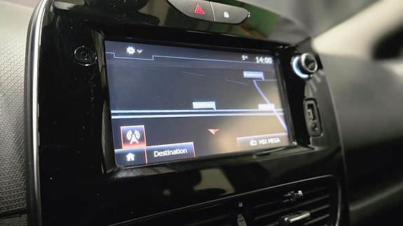 Renault Clio 20 of 27