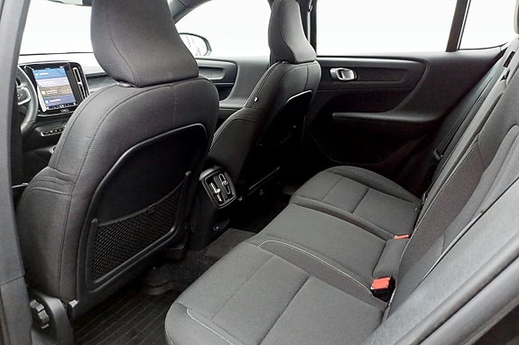 Volvo C40 8 of 9
