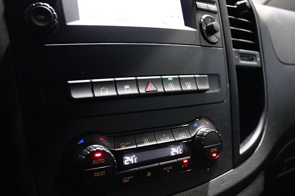 Mercedes-Benz Vito 119 22 of 29