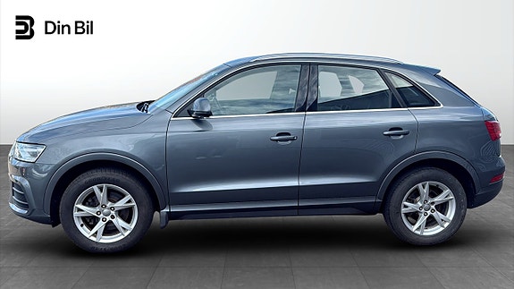 Audi Q3 2 of 5