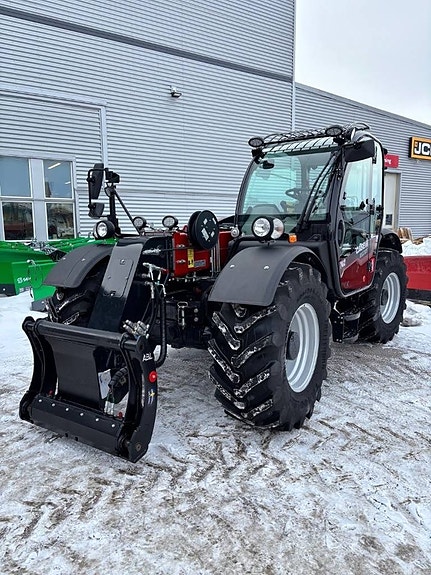 Case IH Farmlift 742 2 of 5