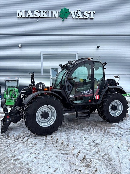 Case IH Farmlift 742