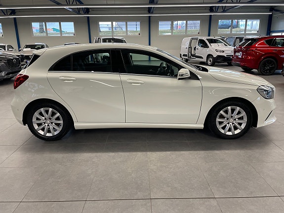 Mercedes-Benz A180 5 of 5