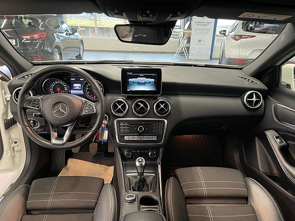 Mercedes-Benz A180 8 of 12