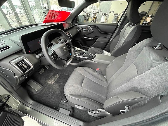 Suzuki Vitara 2 of 3