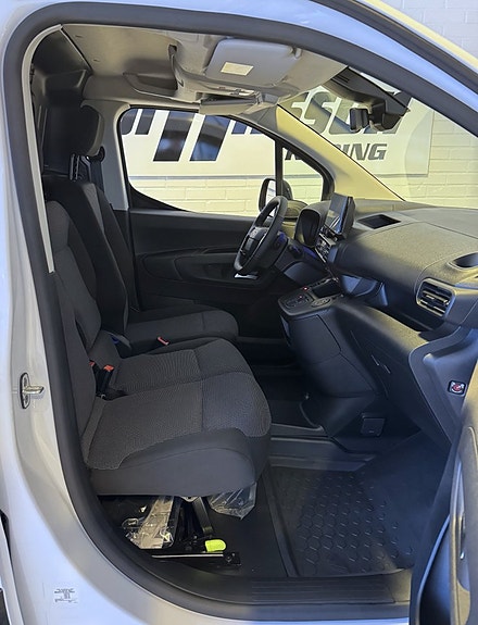 Opel Combo-e 7 of 7