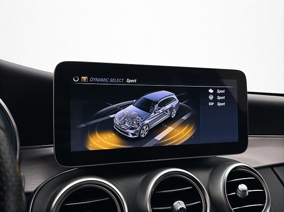 Mercedes-Benz C200 20 of 28