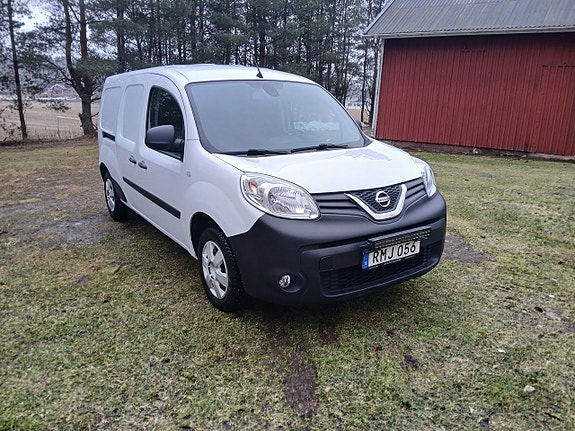 Nissan NV250 5 of 5
