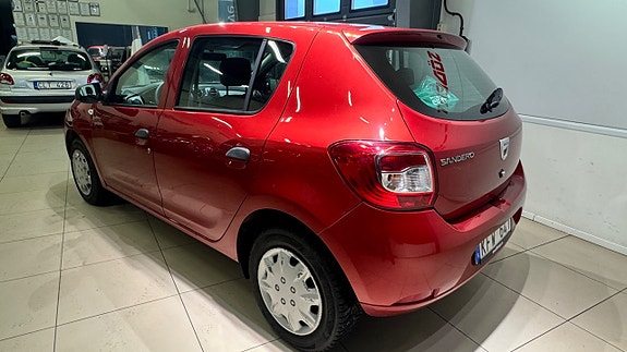 Dacia Sandero 10 of 13
