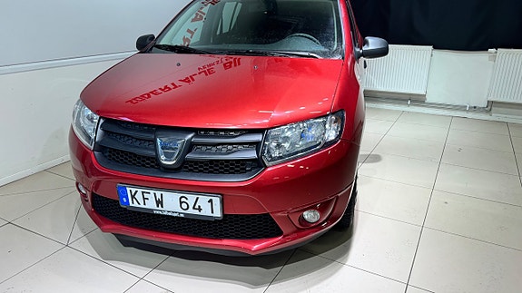 Dacia Sandero 3 of 5