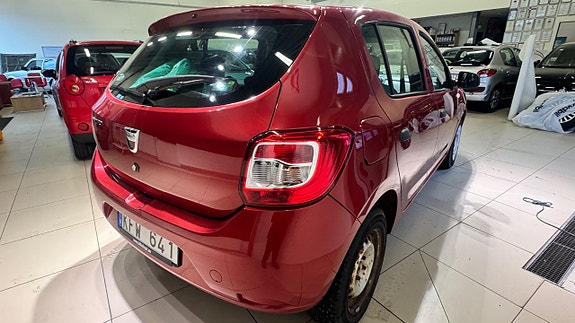 Dacia Sandero 12 of 13