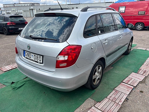 Skoda Fabia 3 of 5