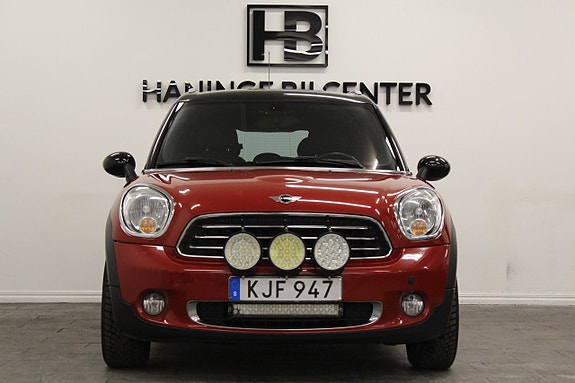 MINI Countryman Cooper D 2 of 5