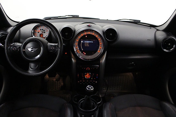 MINI Countryman Cooper D 11 of 18