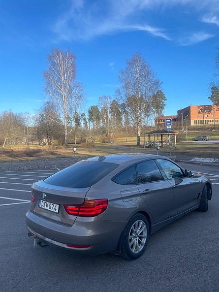BMW 320 15 of 19