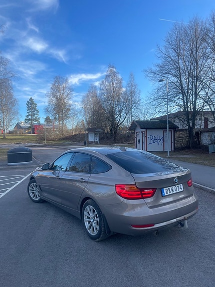 BMW 320 8 of 19