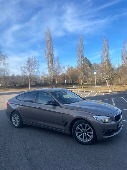 BMW 320 13 of 19