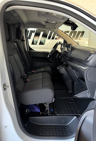 Opel Vivaro-e 9 of 12