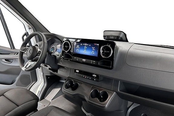 Mercedes-Benz eSprinter 414 9 of 11