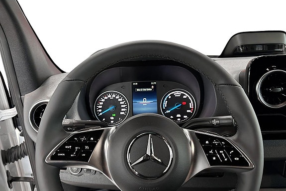 Mercedes-Benz eSprinter 414 7 of 11