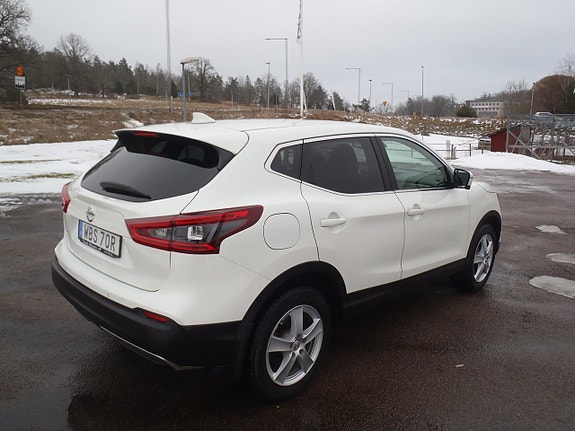 Nissan Qashqai 3 of 5