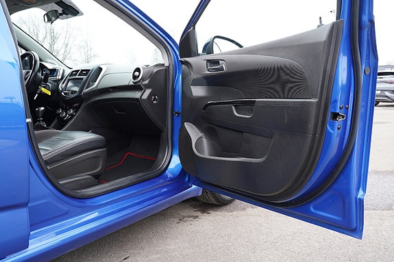 Chevrolet Aveo 16 of 26