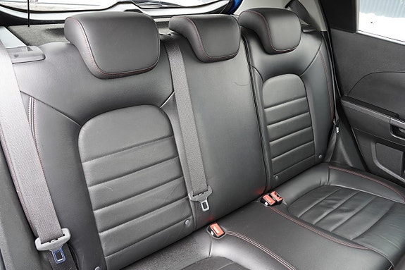 Chevrolet Aveo 15 of 26