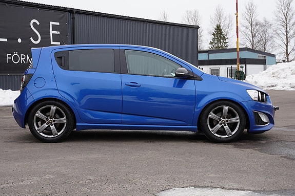 Chevrolet Aveo 23 of 26