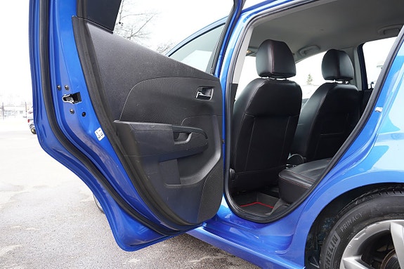 Chevrolet Aveo 12 of 26
