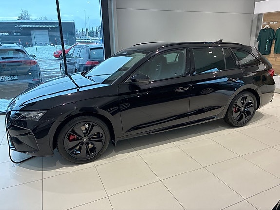 Skoda Octavia RS 3 of 5