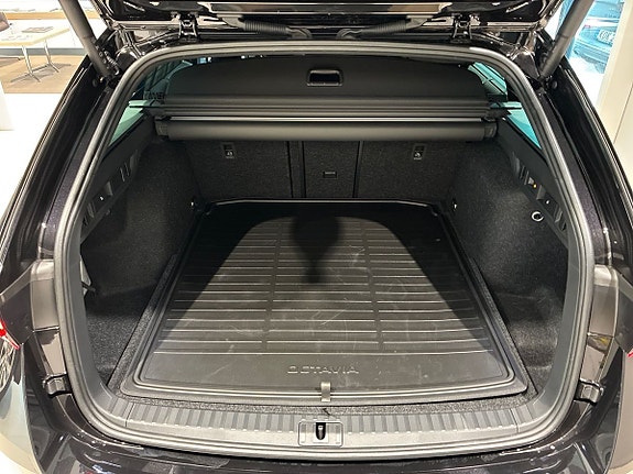 Skoda Octavia RS 12 of 15