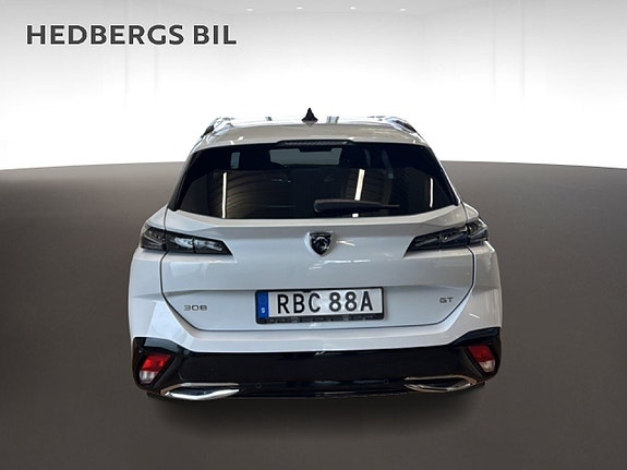 Peugeot 308 SW 4 of 5