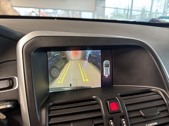 Volvo XC60 18 of 26