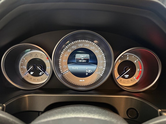 Mercedes-Benz E250 8 of 21