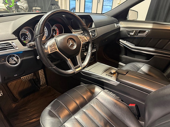 Mercedes-Benz E250 5 of 5