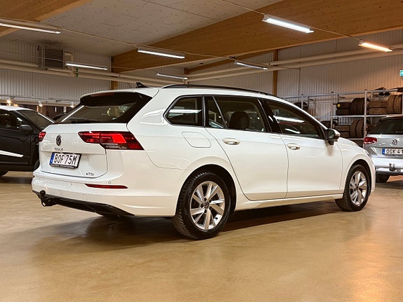 Volkswagen Golf VIII 20 of 30