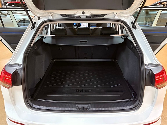 Volkswagen Golf VIII 17 of 30