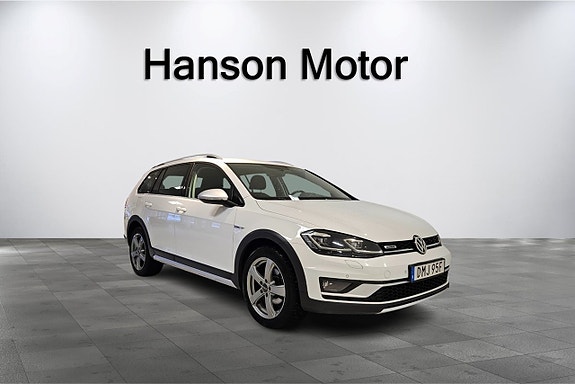 Volkswagen Golf Alltrack 6 of 9
