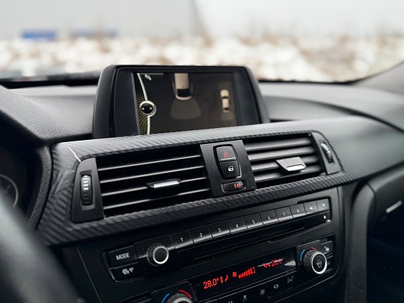 BMW 320 15 of 21