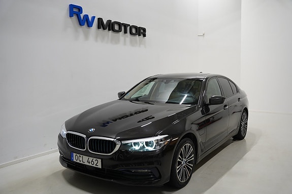 BMW 530e 2 of 5